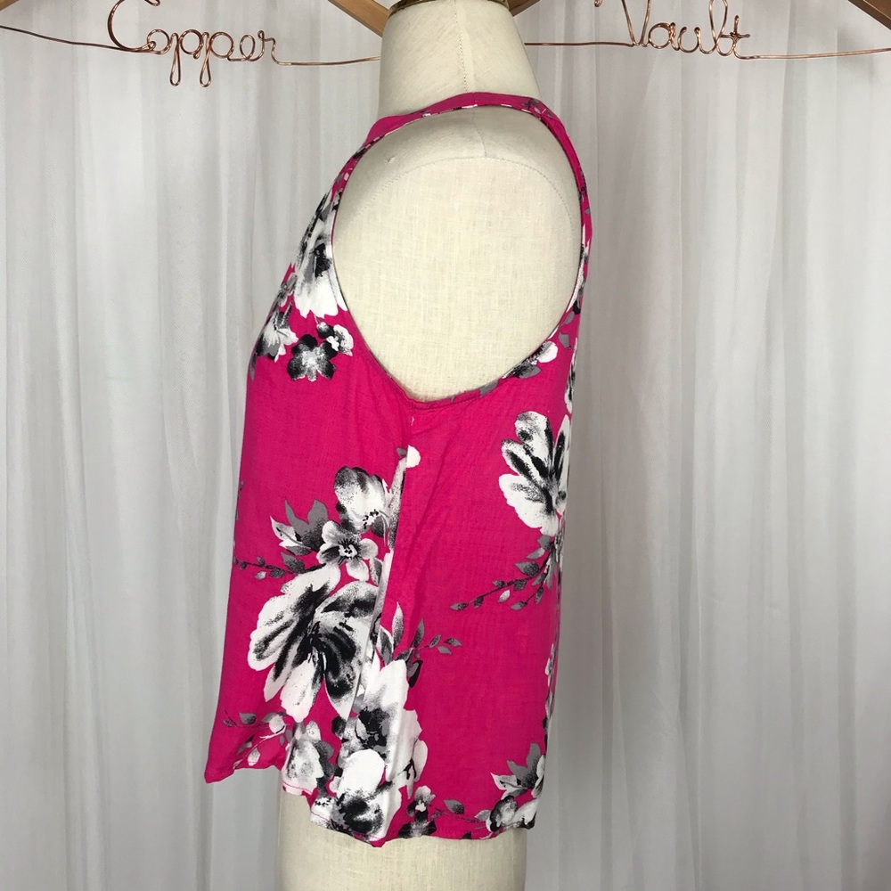Sweet Wanderer Floral Top Size Small - Picture 3 of 7